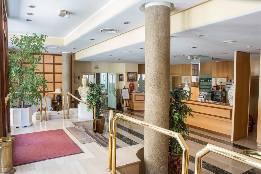 缇布尔酒店 萨拉戈萨 外观 照片